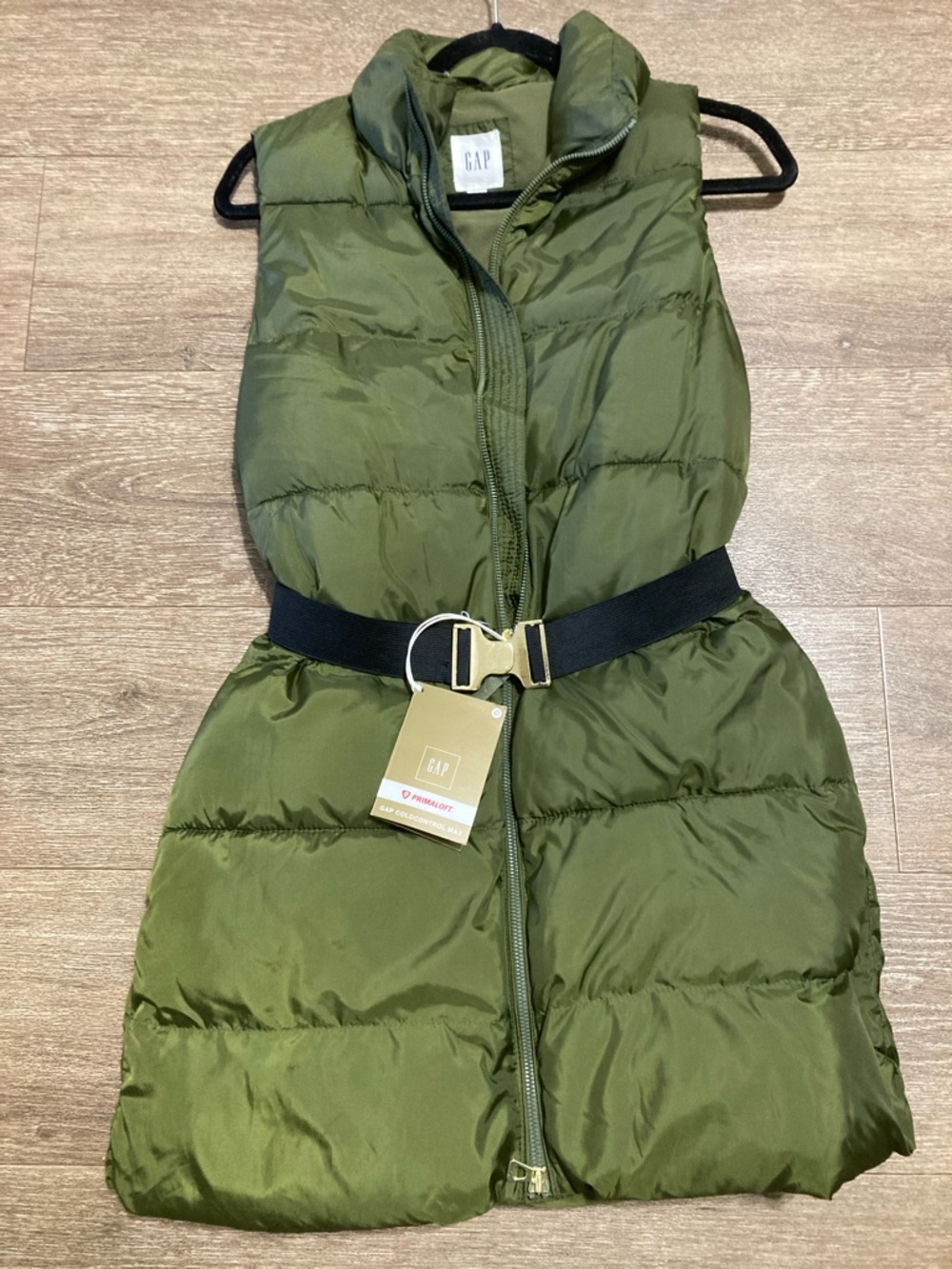 GAP Olive Quilted Puffer Vest with Black Belt